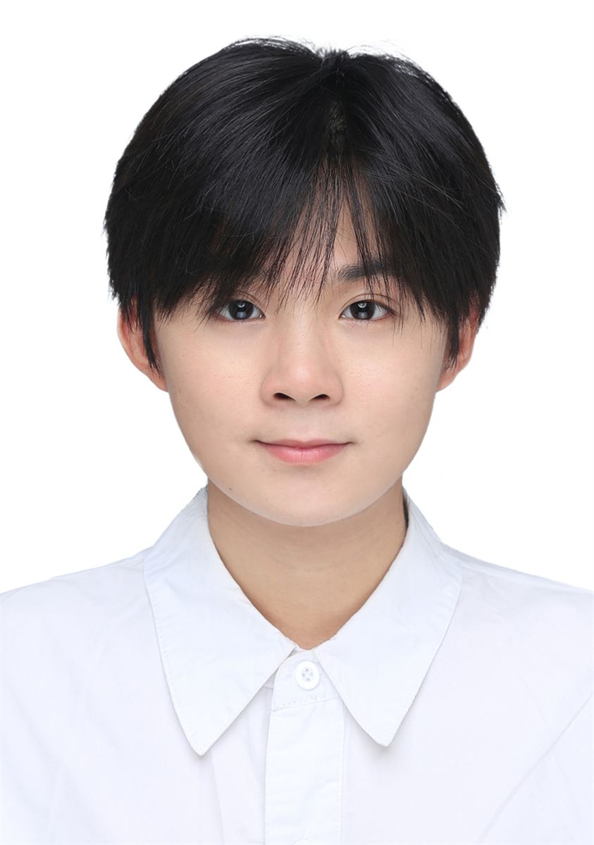 吴喆沐证件照
